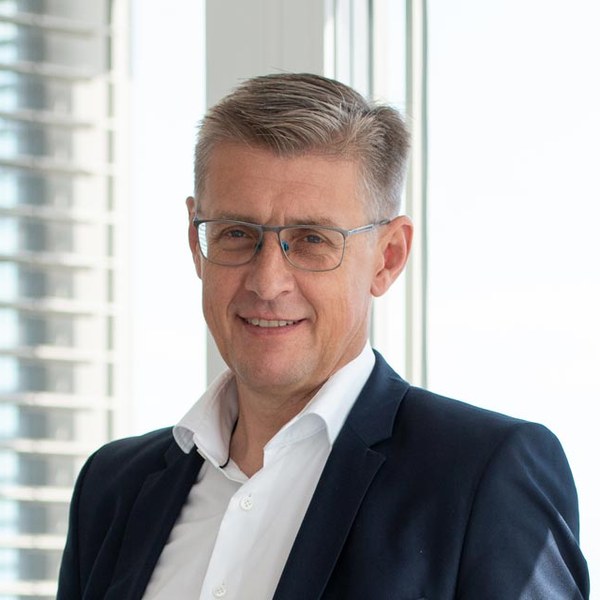 Dr. Werner Borns